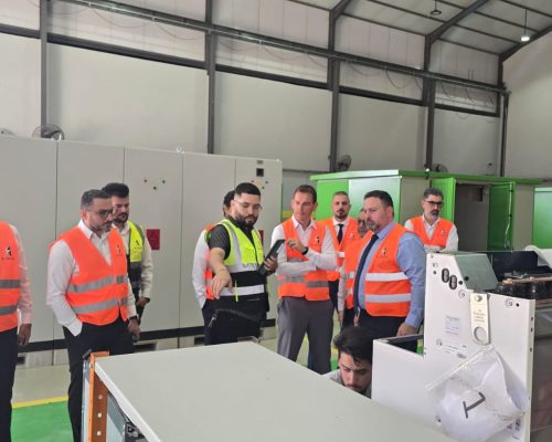 “زيارة رئيس شركة شنايدر إلى مصنعنا: شراكة استراتيجية وآفاق واعدة”